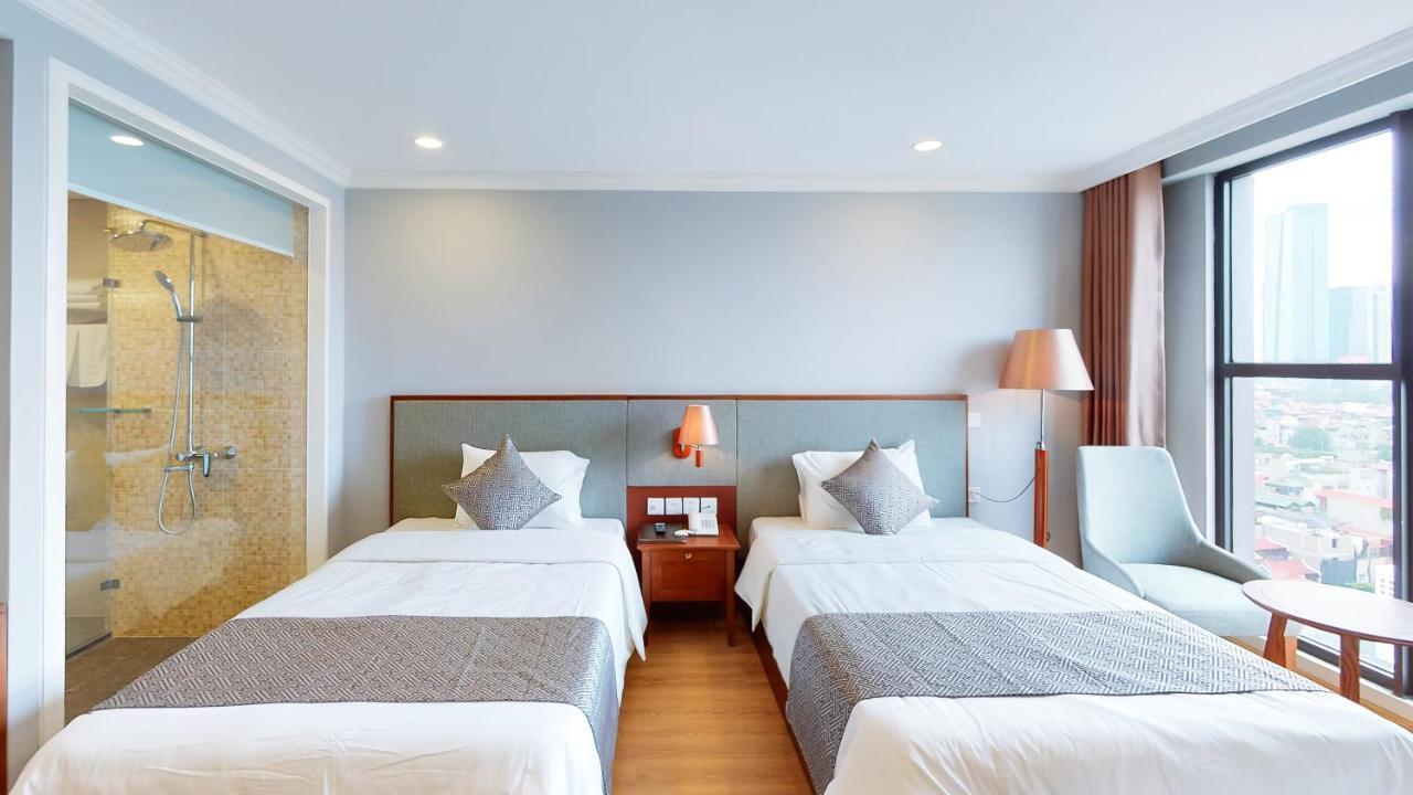 Cau Giay Hotel - By Bay Luxury Hanoï Extérieur photo