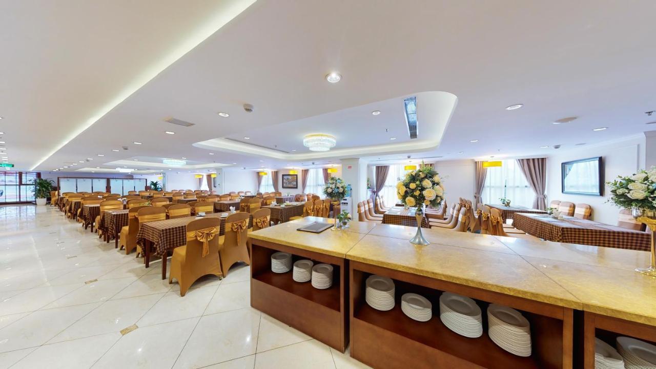 Cau Giay Hotel - By Bay Luxury Hanoï Extérieur photo