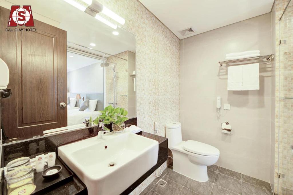 Cau Giay Hotel - By Bay Luxury Hanoï Extérieur photo